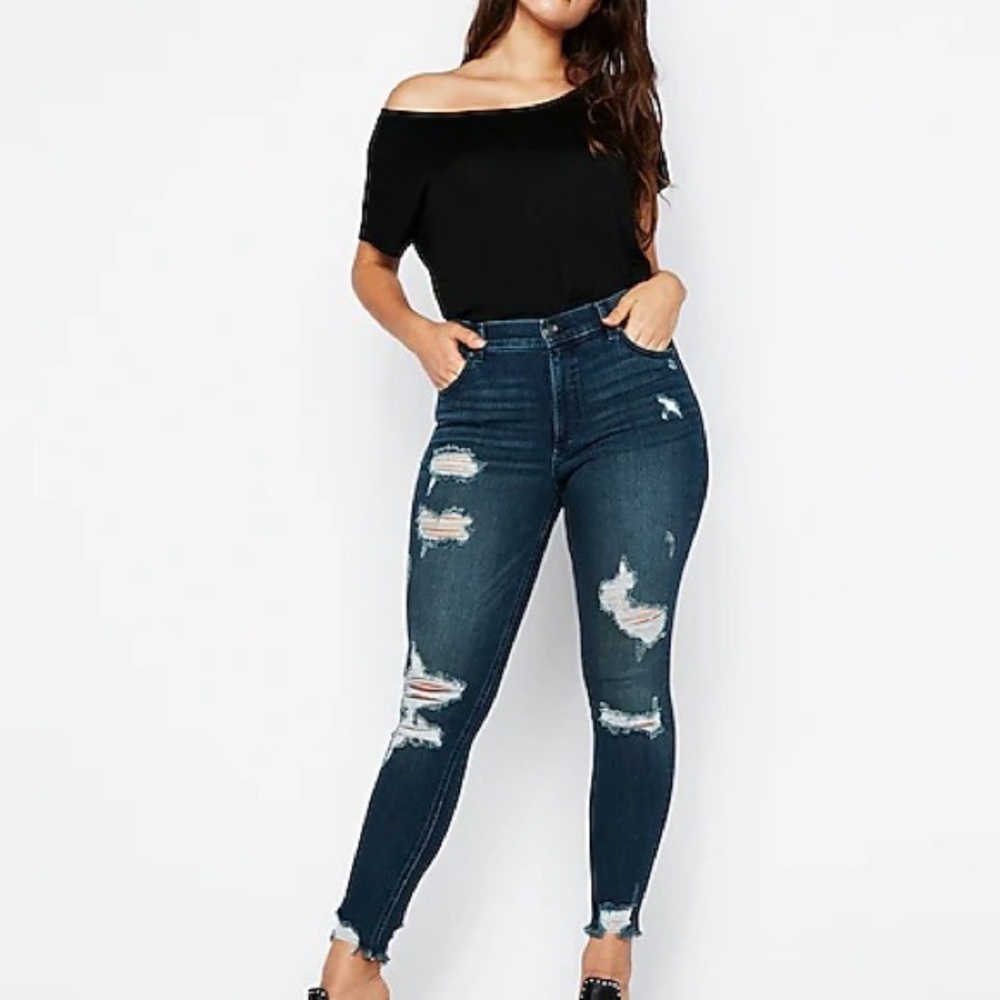 Like New Used twice Mid Rise Medium Wash Ripped Ankle Leggings 2R
